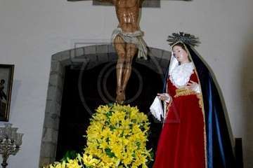 Los 8 pasos de la procesión del Viernes Santo, a punto en la Basílica de Telde (Foto TA)